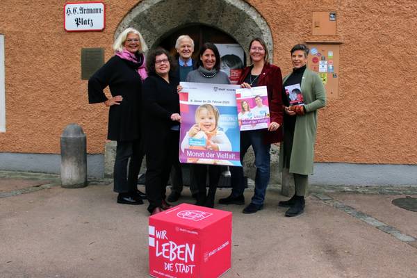Frauen treffen frauen niederndorf: Ernsthofen singlebrsen